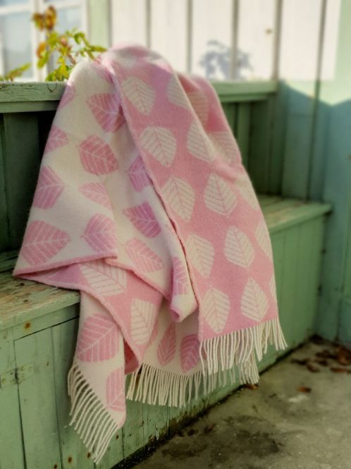 Hovedbilde Ullpledd LØV rosa